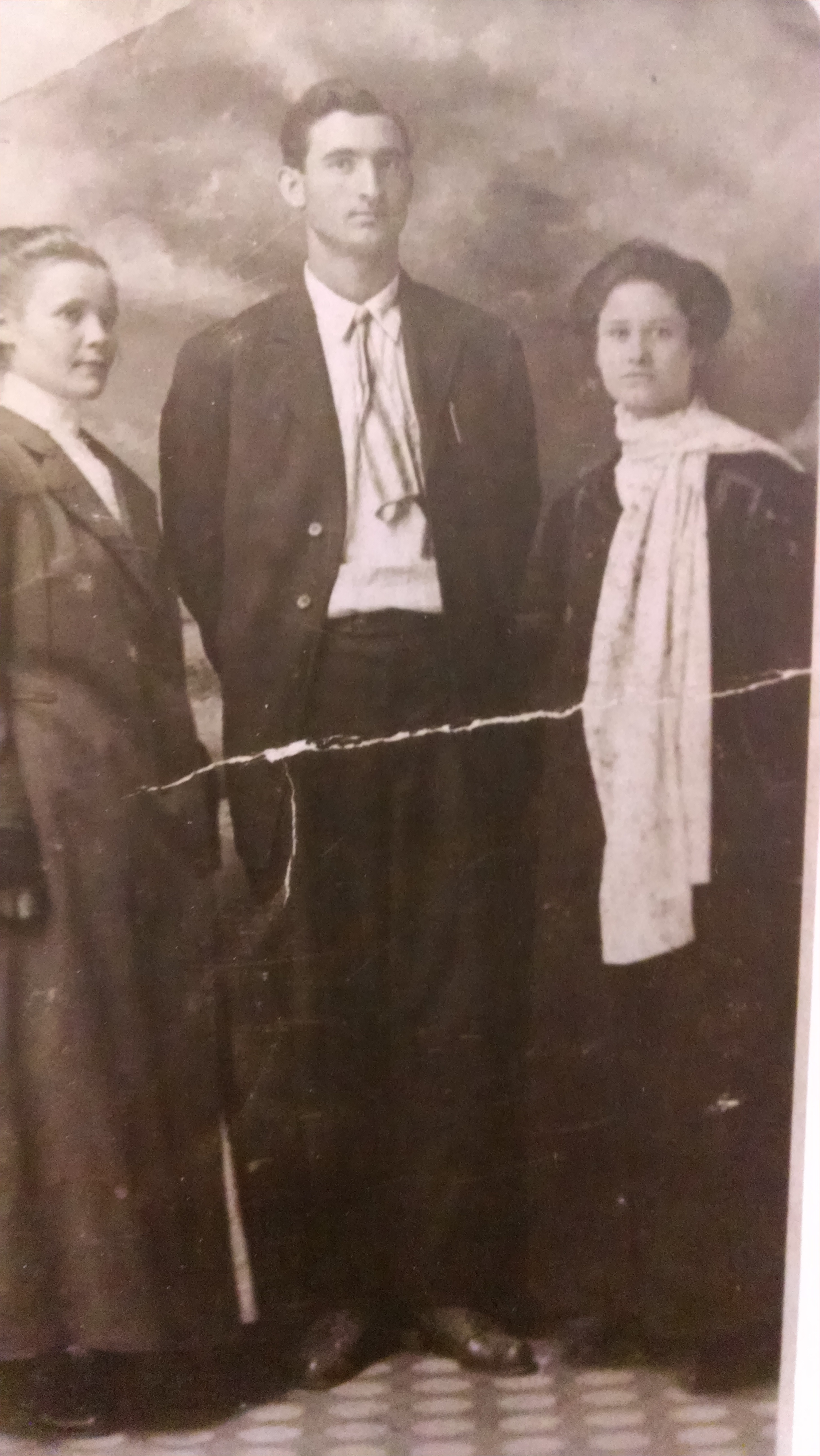 bess arch damron pauline may